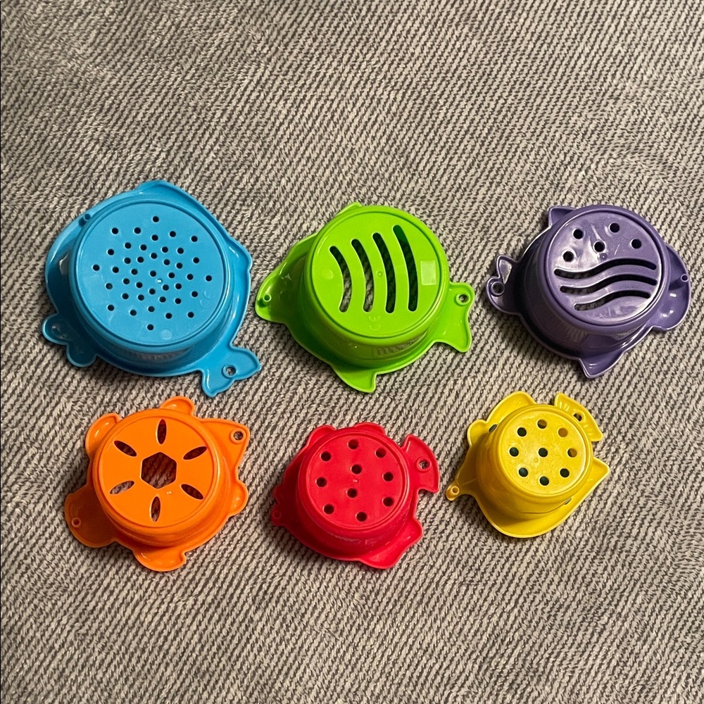 Colorful Stacking Bath Toys - Picture 6 of 8